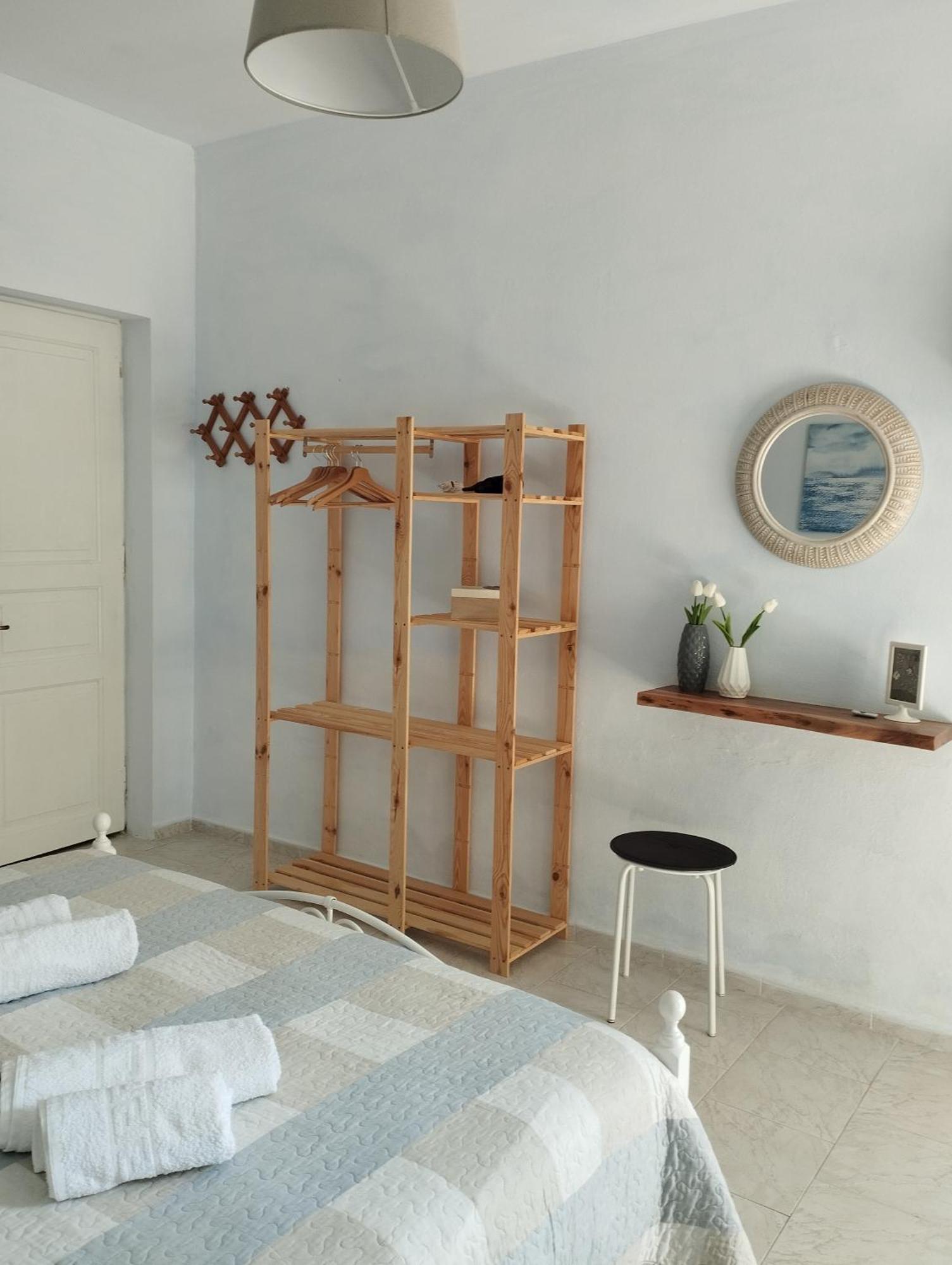 Smaragdi Rooms And Studios Скопелос Номер фото
