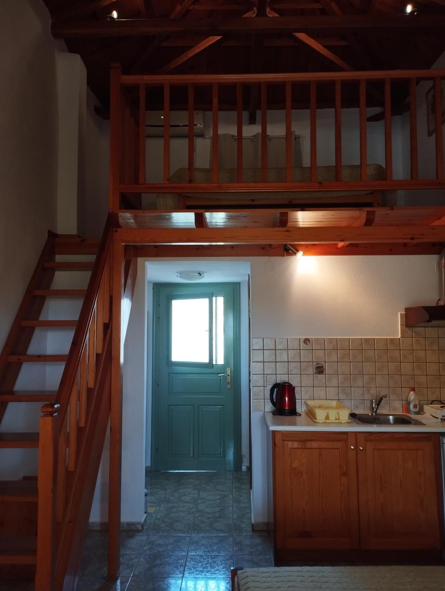 Smaragdi Rooms And Studios Скопелос Номер фото