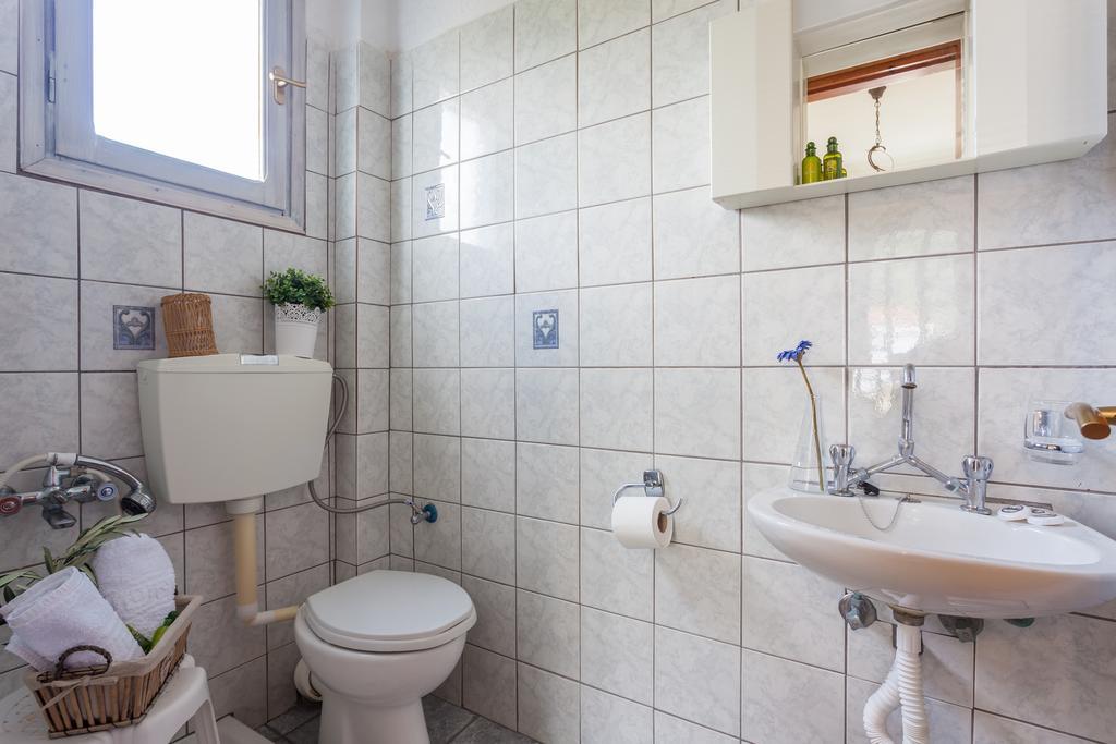 Smaragdi Rooms And Studios Скопелос Экстерьер фото