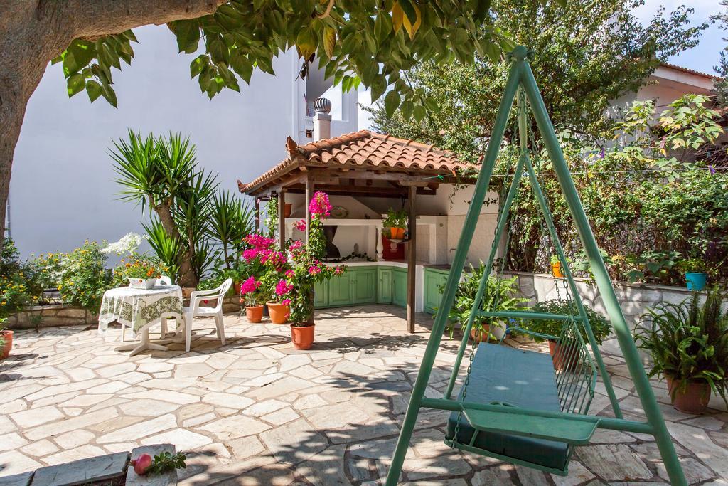 Smaragdi Rooms And Studios Скопелос Экстерьер фото